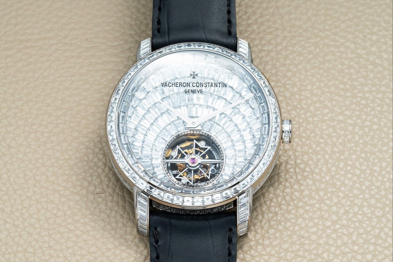 新錶實拍：Vacheron Constantin｜Traditionnelle Tourbillon High Jewellery 閃鑽超薄陀飛輪