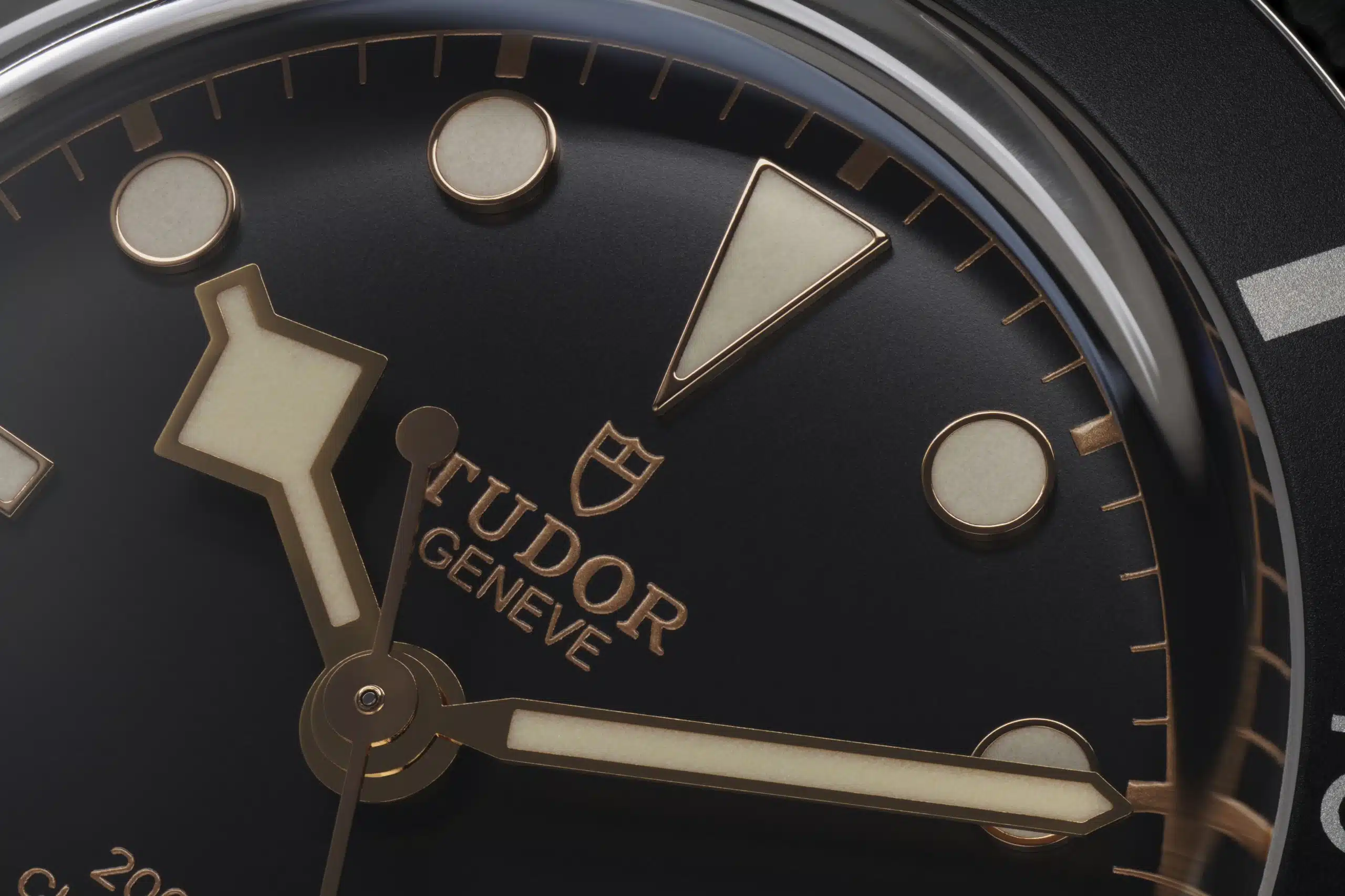 8款名牌入門錶推介｜Tudor Black Bay、Cartier Tank、Grand Seiko！最平價錢1萬起