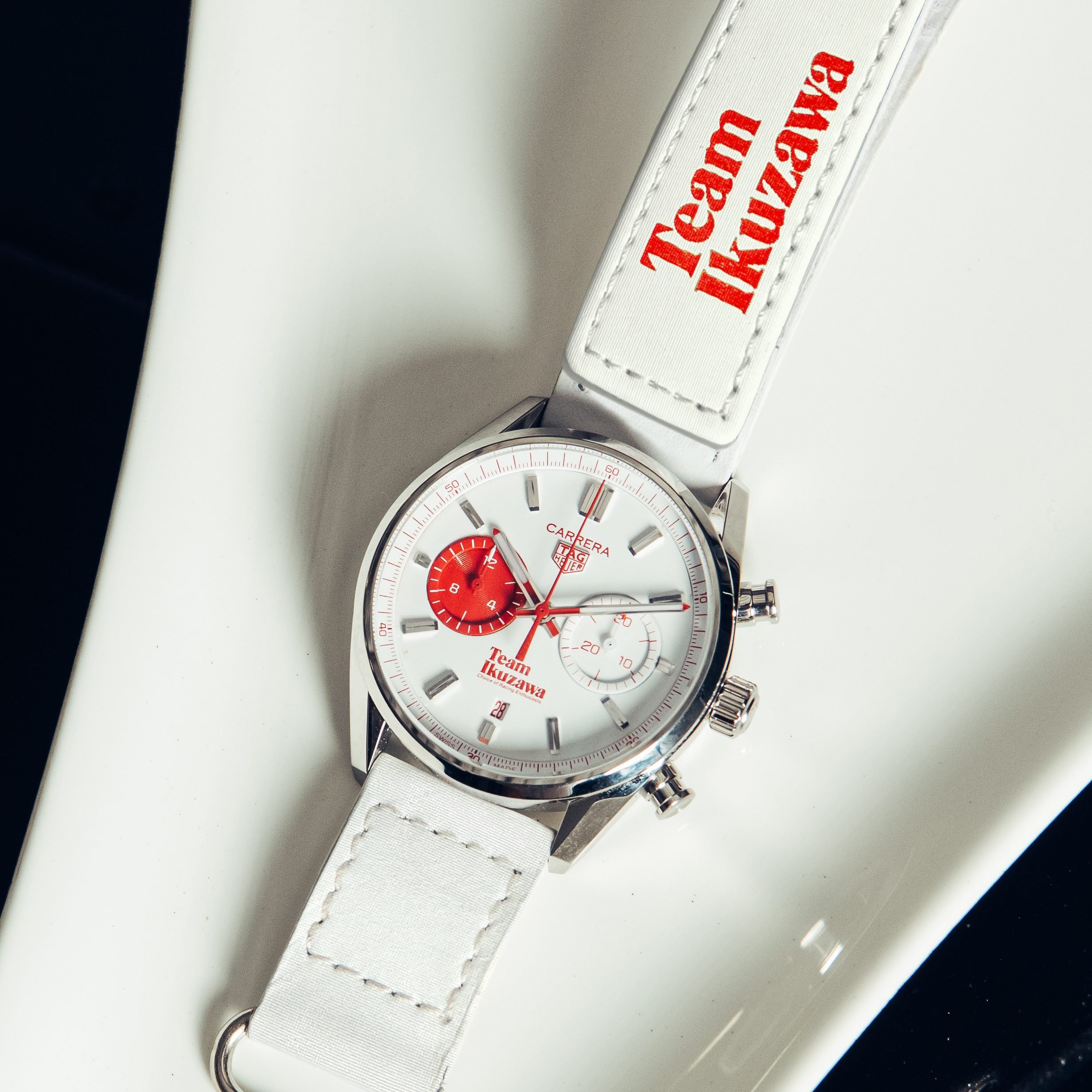 TAG Heuer|日本傳奇賽車隊限量新錶