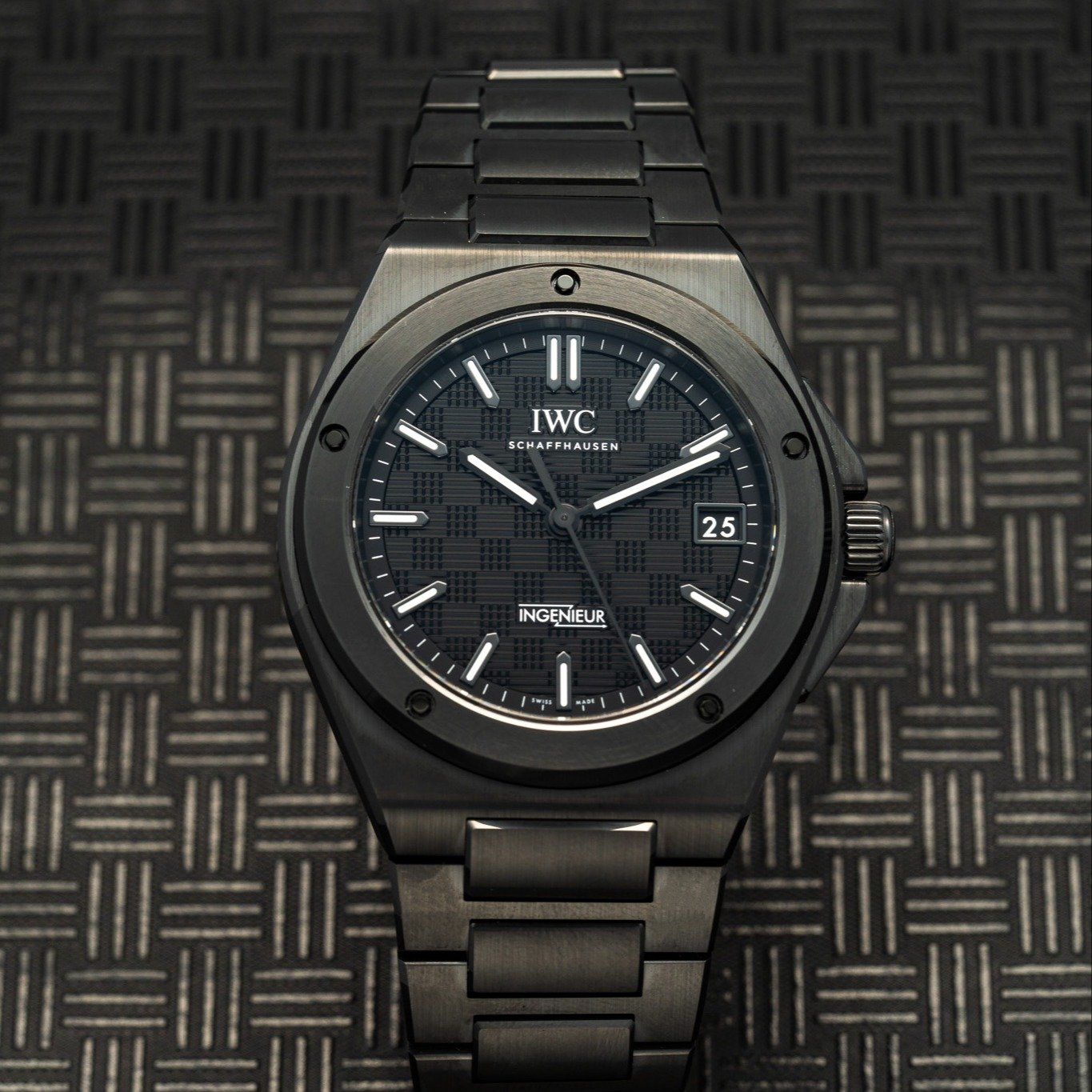 IWC Ingenieur Automatic 42mm WW25