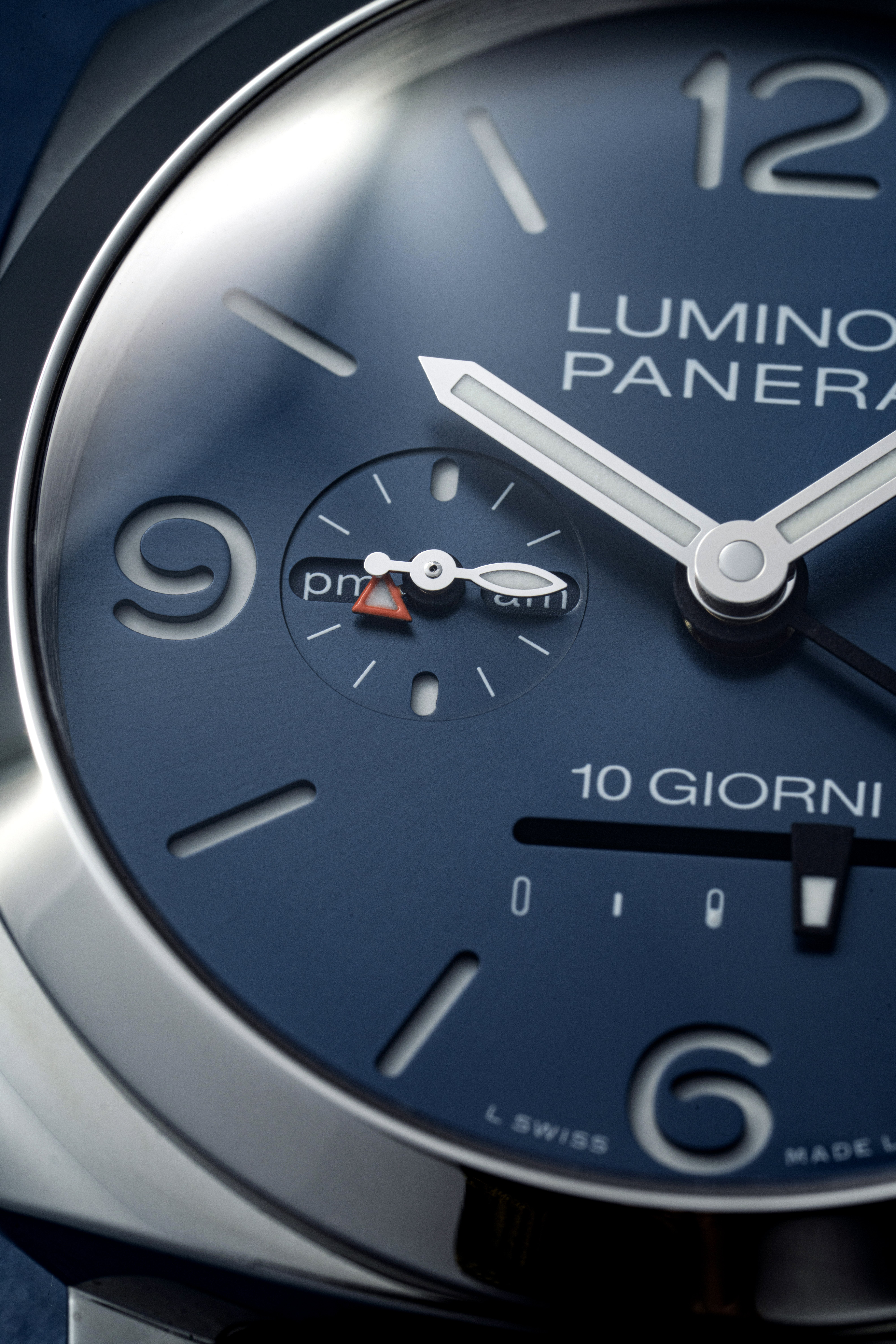 Panerai|新錶實拍:「長氣」美藍Luminor Dieci Giorni GMT PAM1482