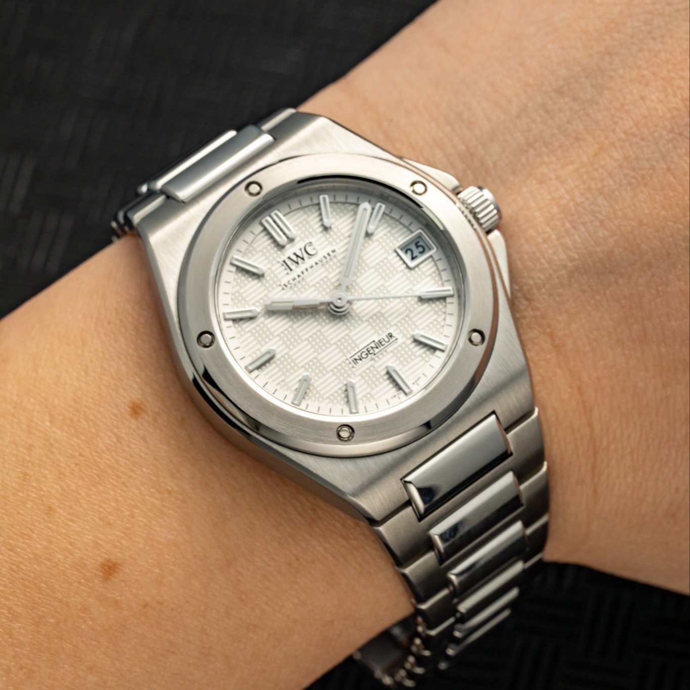IWC Ingenieur Automatic 35mm WW25