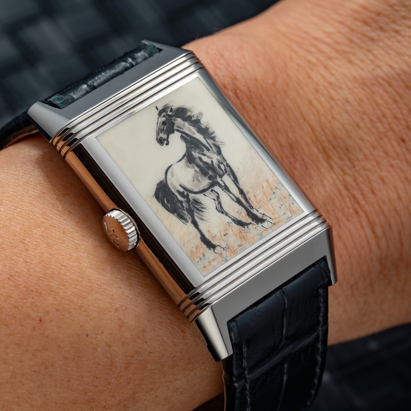 Jaeger-LeCoultre｜新錶實拍：Reverso Tribute Enamel “Xu Beihong” 徐悲鴻限量腕錶