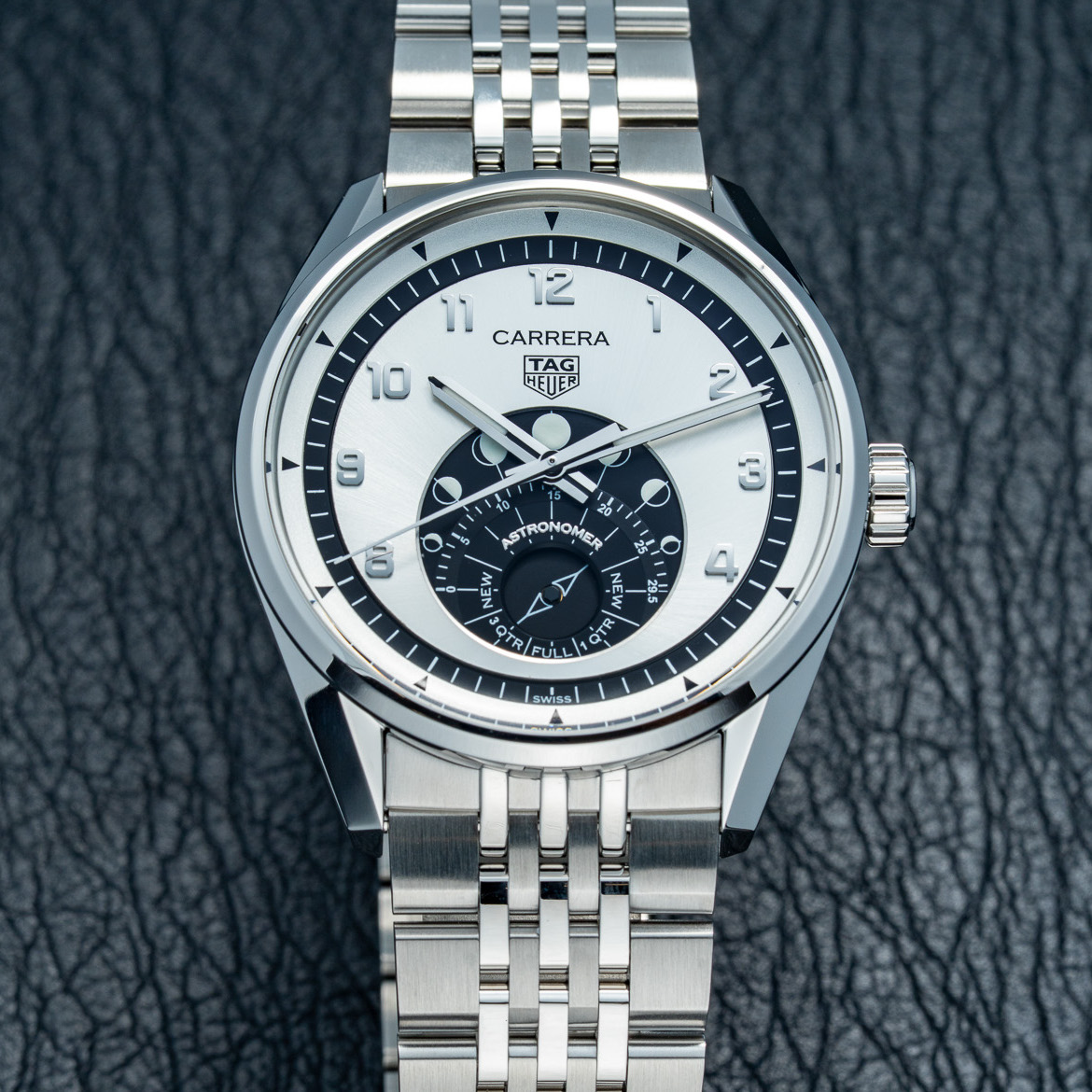 TAG Heuer｜新錶實拍：嶄新月相顯示Carrera Astronomer 重踏宇宙足跡