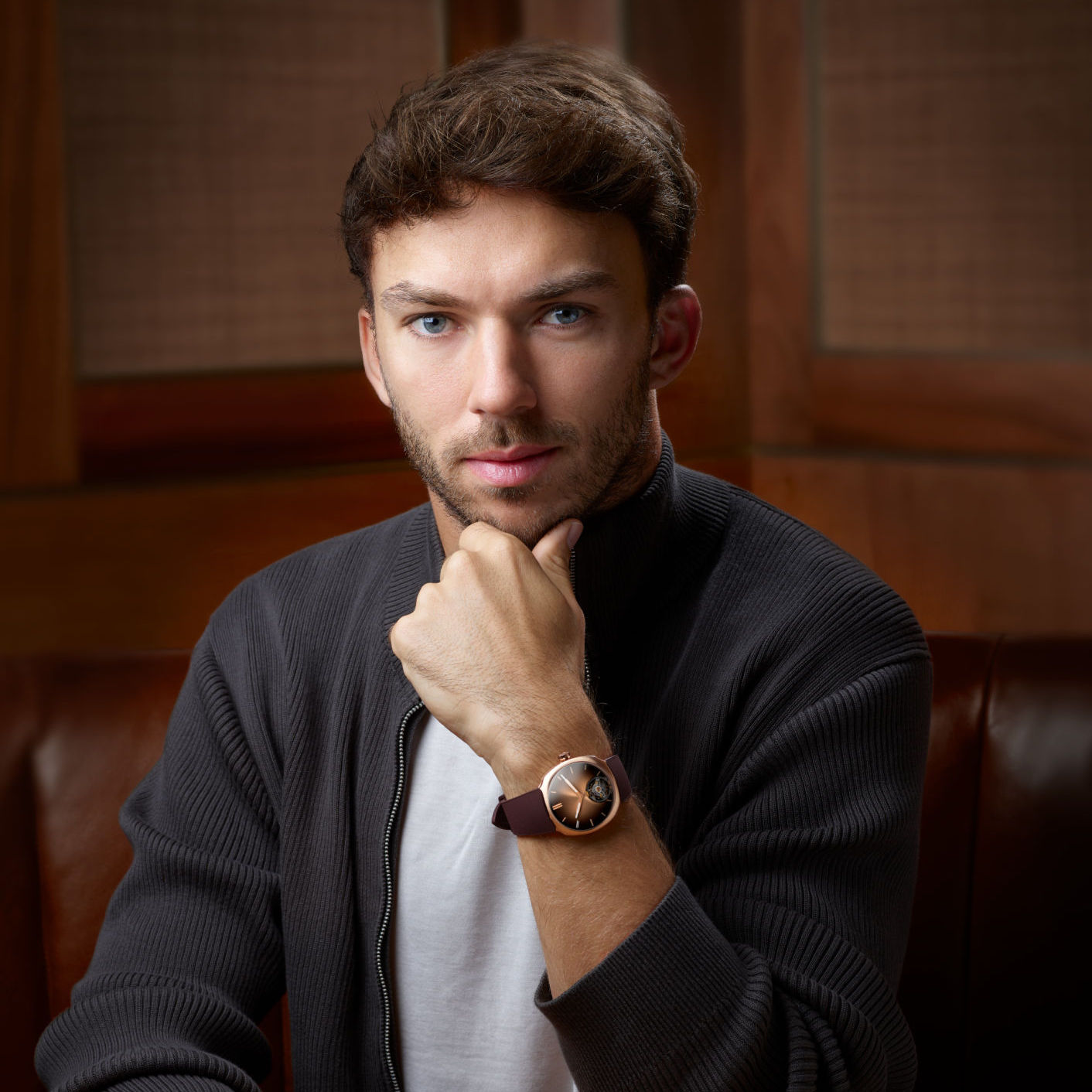 H. Moser & Cie. x F1 Pierre Gasly｜Streamliner Tourbillon 巧克力煙燻面紅金限量版